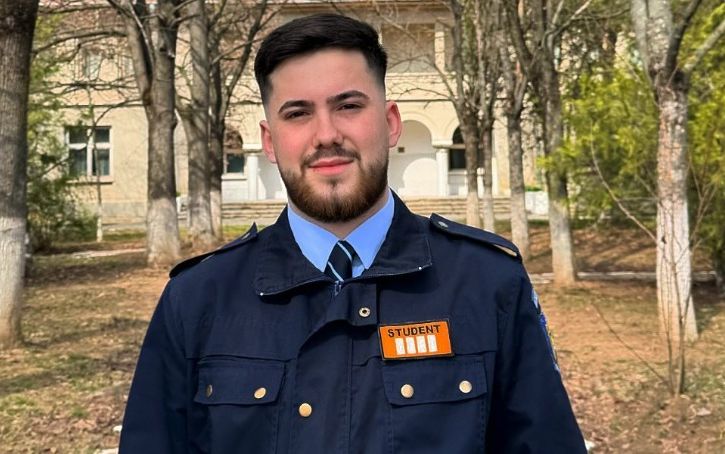Motivul pentru care influencerul Adrian Elicopter de Luptă a fost exmatriculat de la Academia de Poliție: „Dosar penal poate avea oricine”